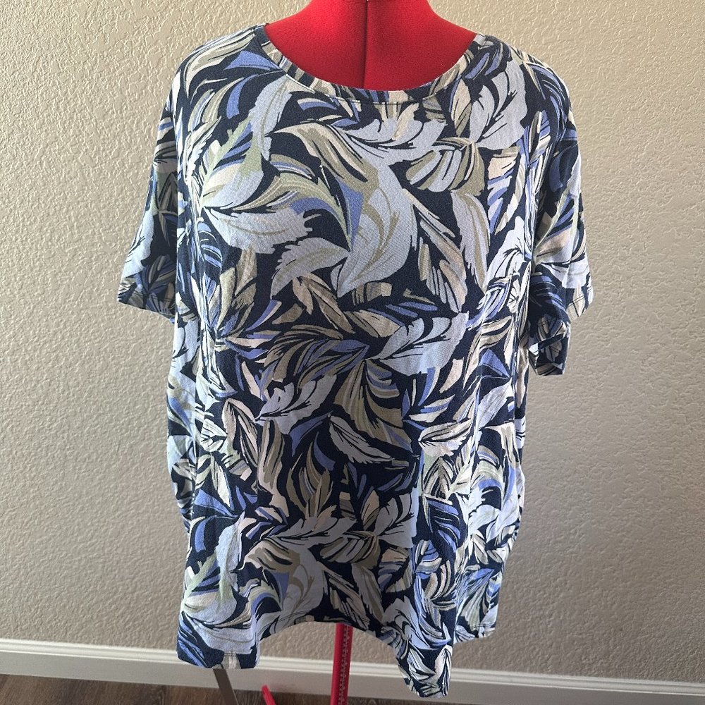 Catherines Short-sleeve T-shirt Navy, Sage, Khaki Leaf print Size 2X